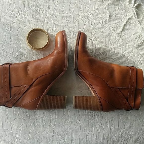 Coach Boots - Picture 6 of 8